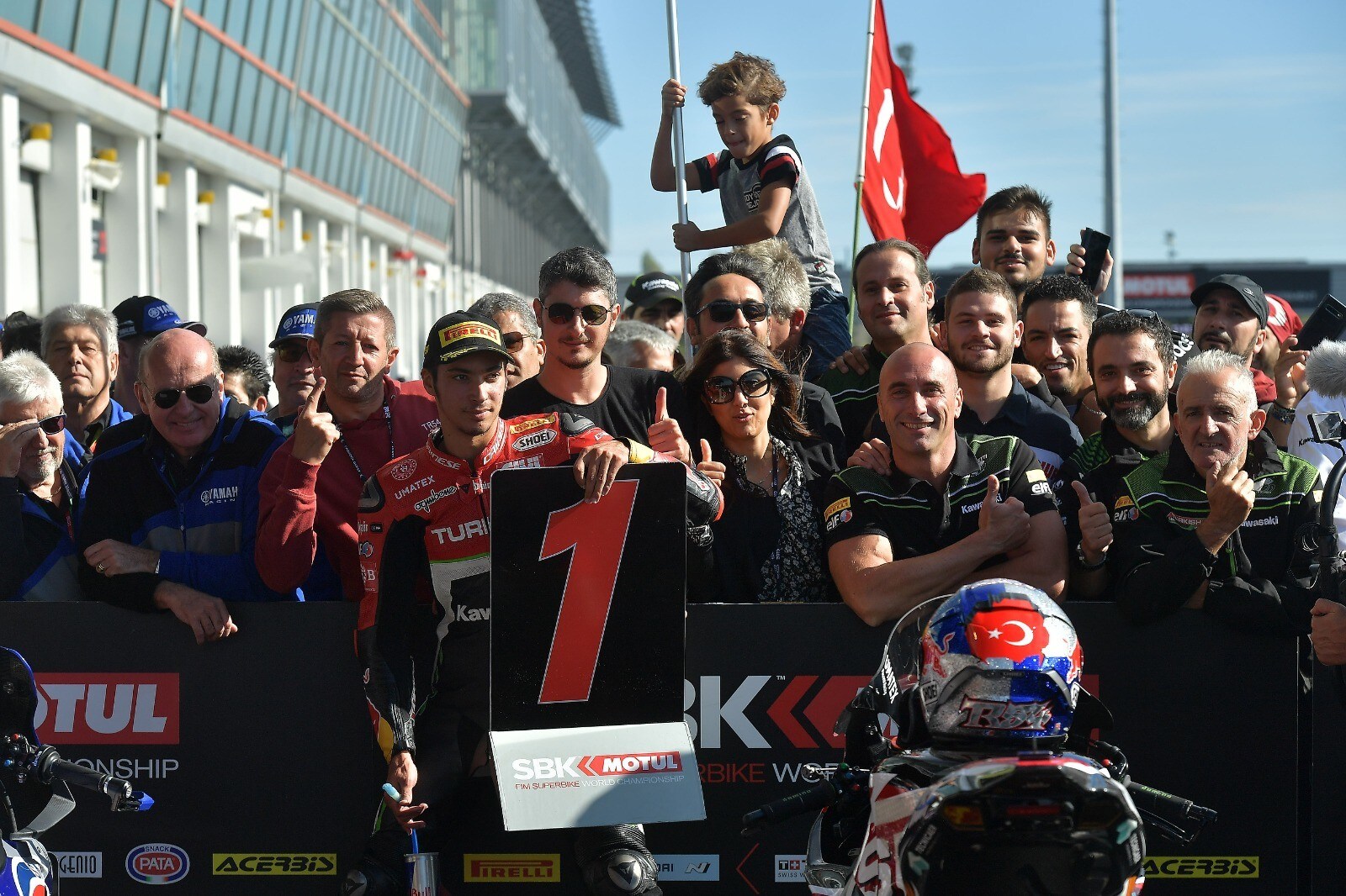 SBK Magny Cours, le lacrime di Razgatioglu: "Un sogno che si avvera"