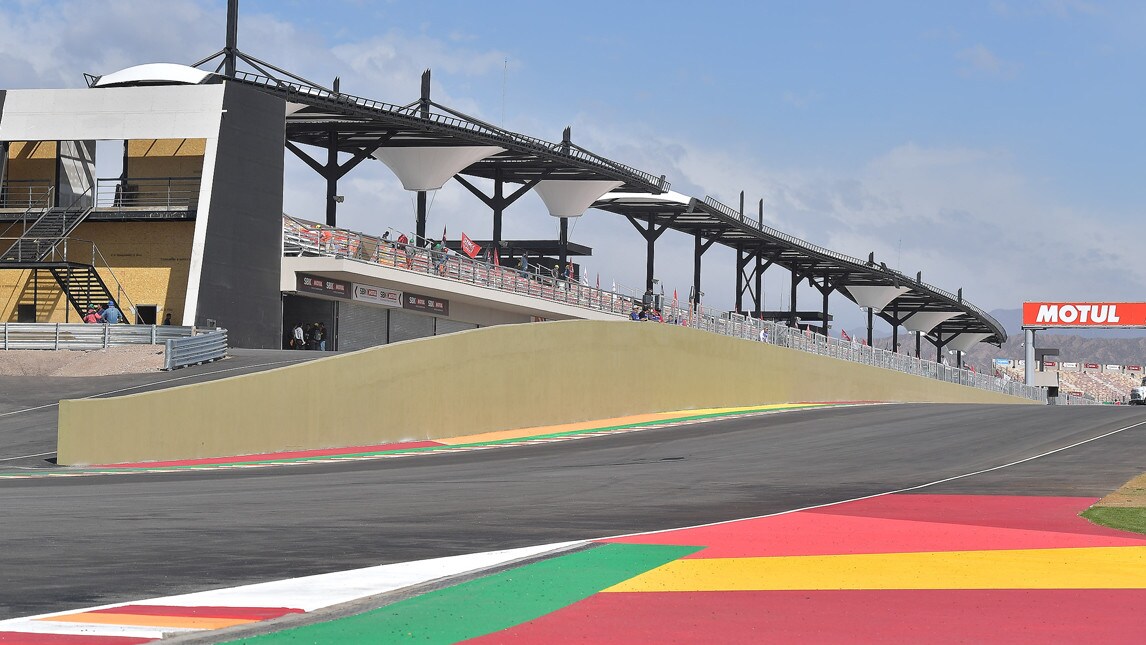 SBK Argentina: Pirelli al via con 2.373 pneumatici