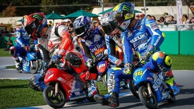 Dal Giappone gli scatti più curiosi dei piloti della MotoGP