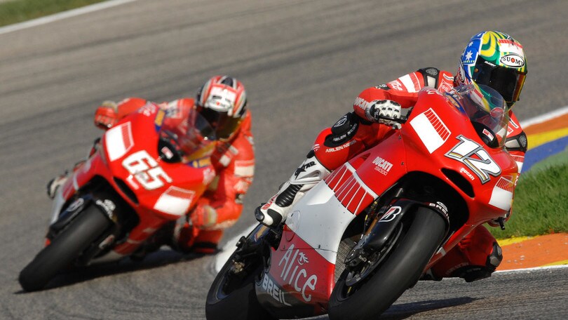 MotoGP Valencia amarcord: la vittoria di Bayliss nel 2006 - FOTO