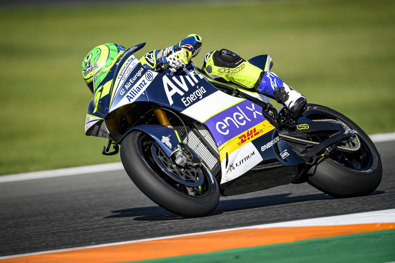 MotoE Valencia, gara1: vince Granado, Ferrari rimanda la festa