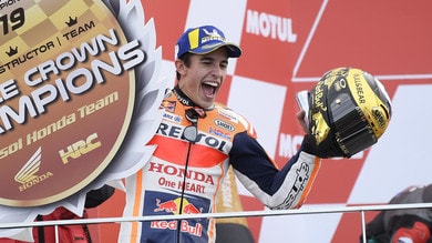 MotoGP Valencia, le IMMAGINI della festa di Marquez