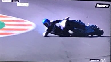 MotoGP test Valencia: Alex Marquez, caduta dopo 12' FOTO