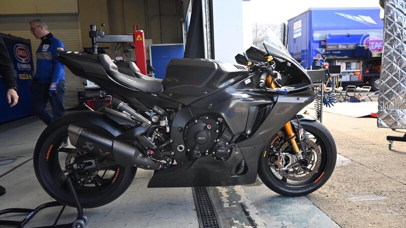 Scambio Rossi -Hamilton, a Jerez è arrivata la Yamaha per il pilota di F1