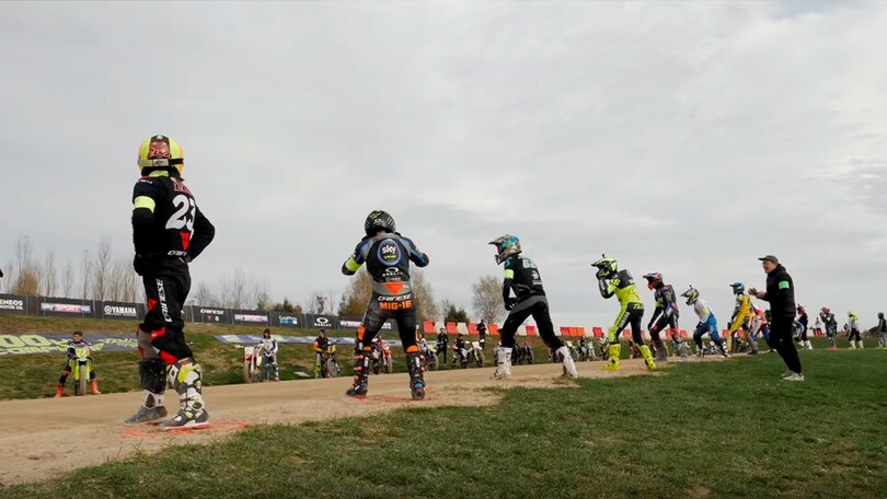 Valentino Rossi vince la 100 km dei Campioni - IL VIDEO