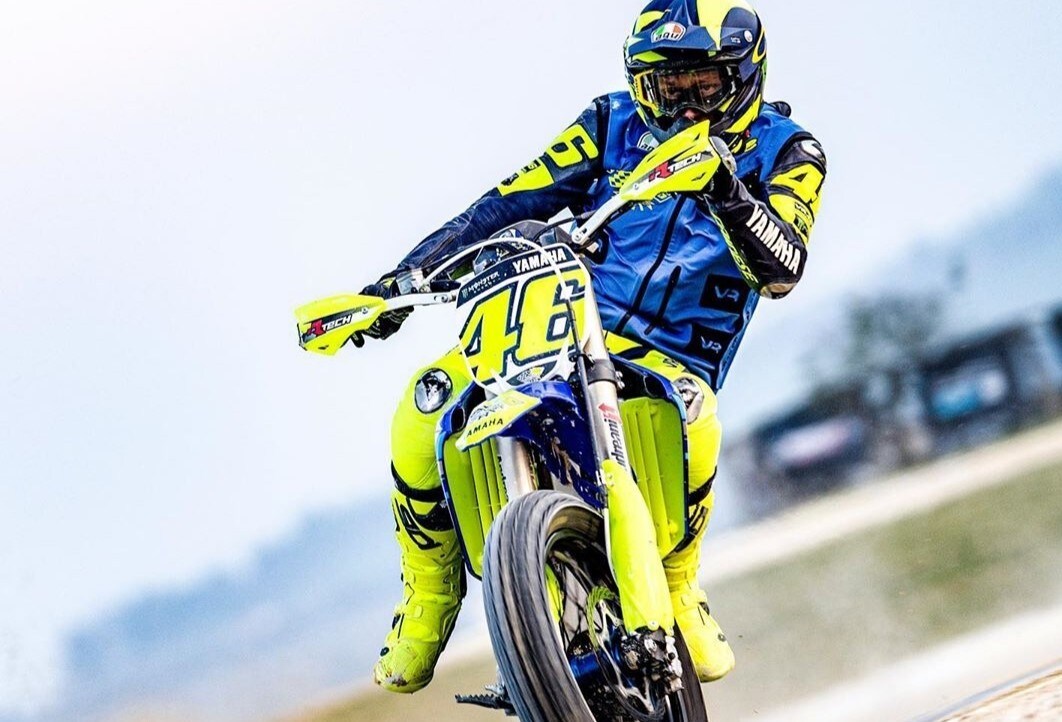 Valentino e i ragazzi dell'AcademyVR46: vacanze finite si torna al ranch