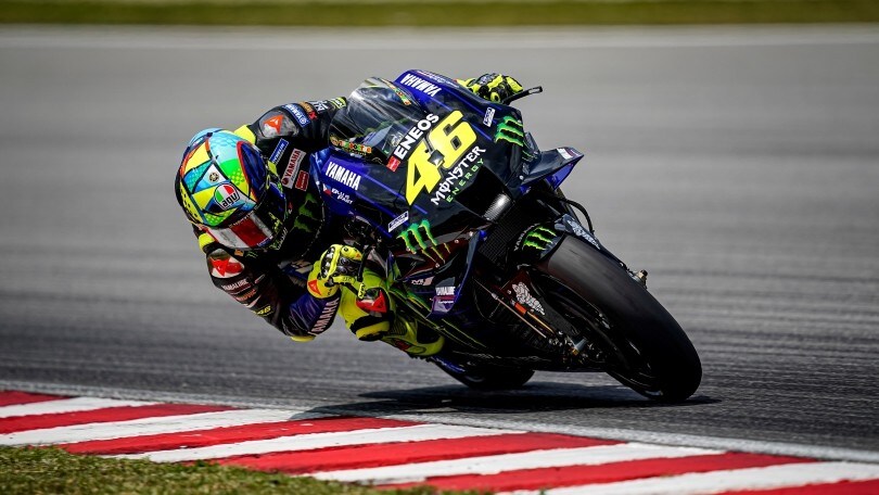 Test MotoGP: Valentino Rossi in azione a Sepang - FOTO