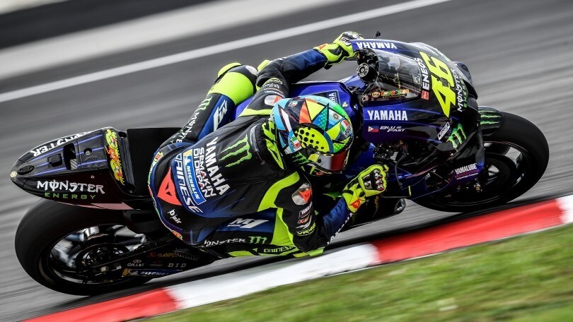 Test MotoGP: Valentino Rossi in azione a Sepang - FOTO