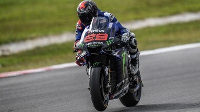 Test Sepang: la prima uscita di Lorenzo da collaudatore Yamaha - FOTO