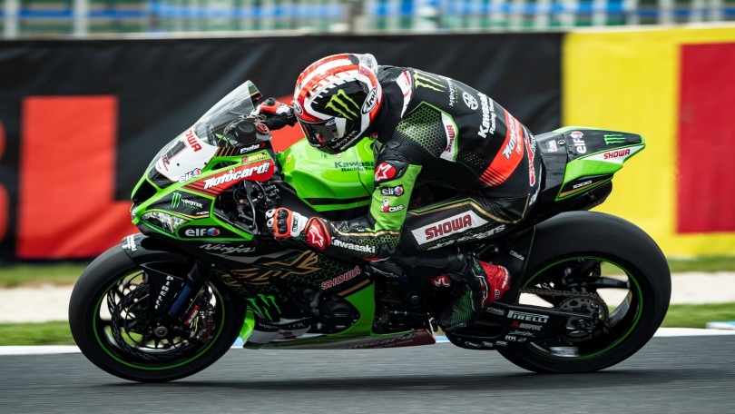 Il team Kawasaki in azione a Phillip Island - FOTO