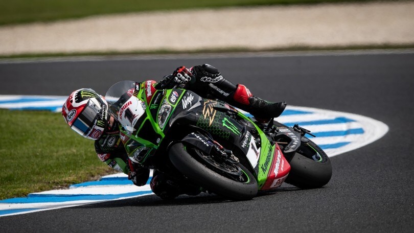 Il team Kawasaki in azione a Phillip Island - FOTO