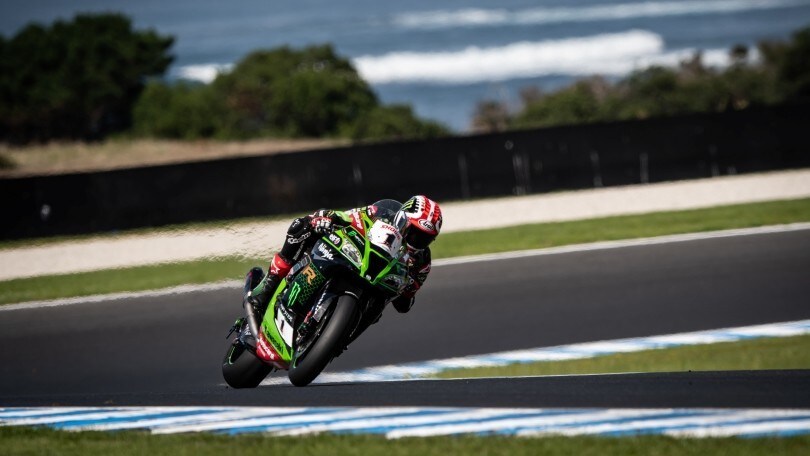 Il team Kawasaki in azione a Phillip Island - FOTO