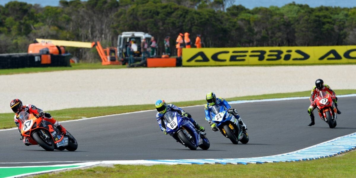 ASBK, Maxwell trionfa a Phillip Island