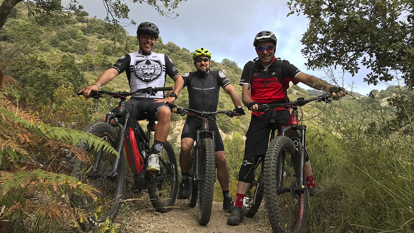Loris Capirossi sulla E-MTB: 'Il fuoristrada in modo diverso' - VIDEO