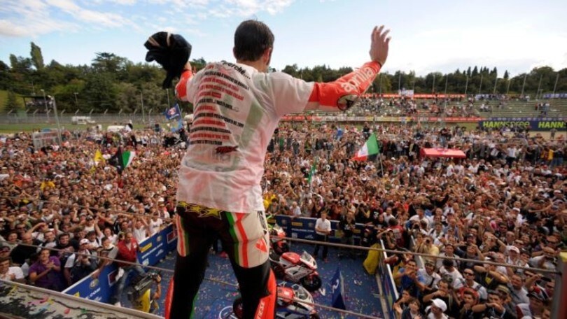 Corsi e ricorsi di fotografia, si parla anche di Motosprint