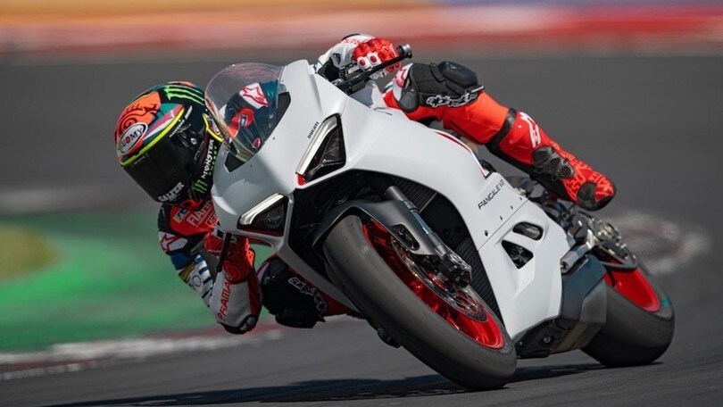 Ducati Panigale: nuovi colori per la frizzante V2
