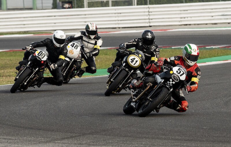 Moto Guzzi Fast Endurance: a Vallelunga per la "prima" 2020