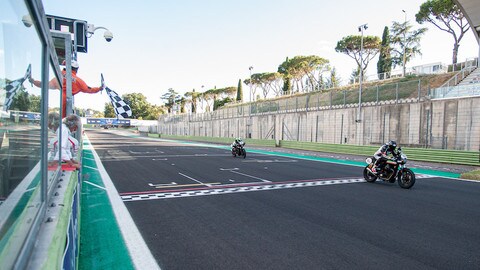 Moto Guzzi Fast Endurance: a Vallelunga le prime vittorie 2020