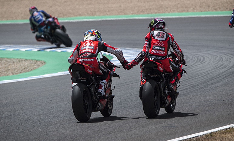 Sole rosso a Jerez: Redding precede Davies e Ducati fa doppietta