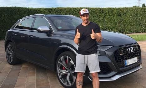 Dovizioso si regala un SUV da 600 cavalli