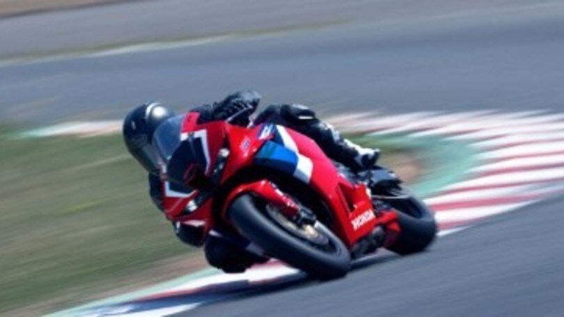 Honda CBR600RR 2021 - FOTO