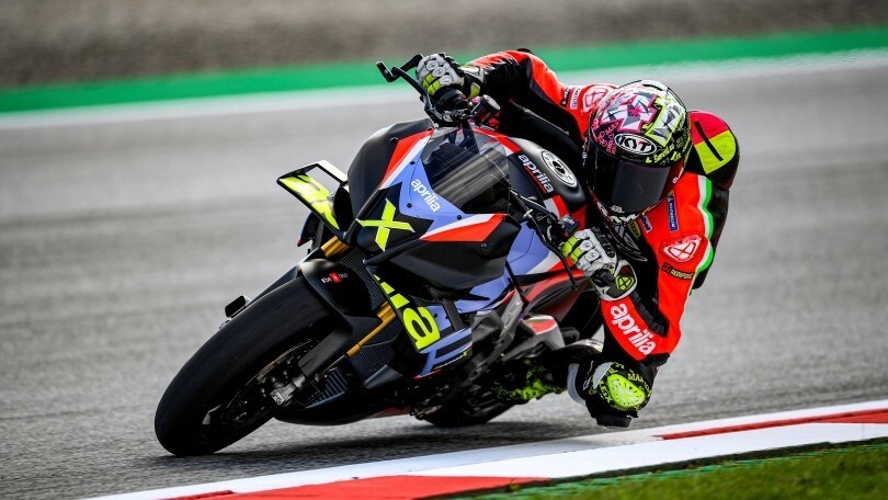 Mamma che Aprilia: ecco la Tuono V4 X con tecnologia da MotoGP