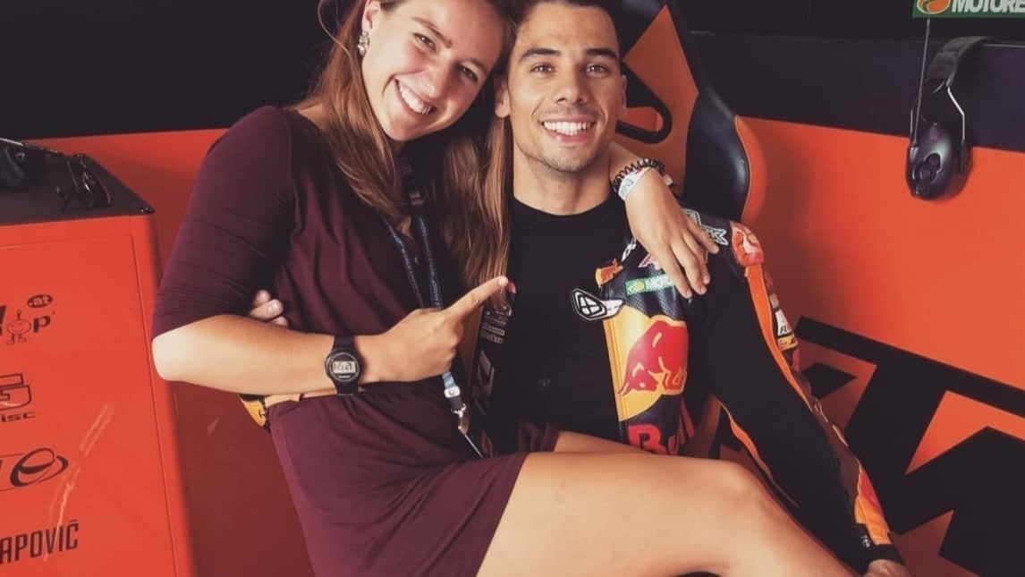 MotoGP, Miguel Oliveira sposa la sorellastra Andreia