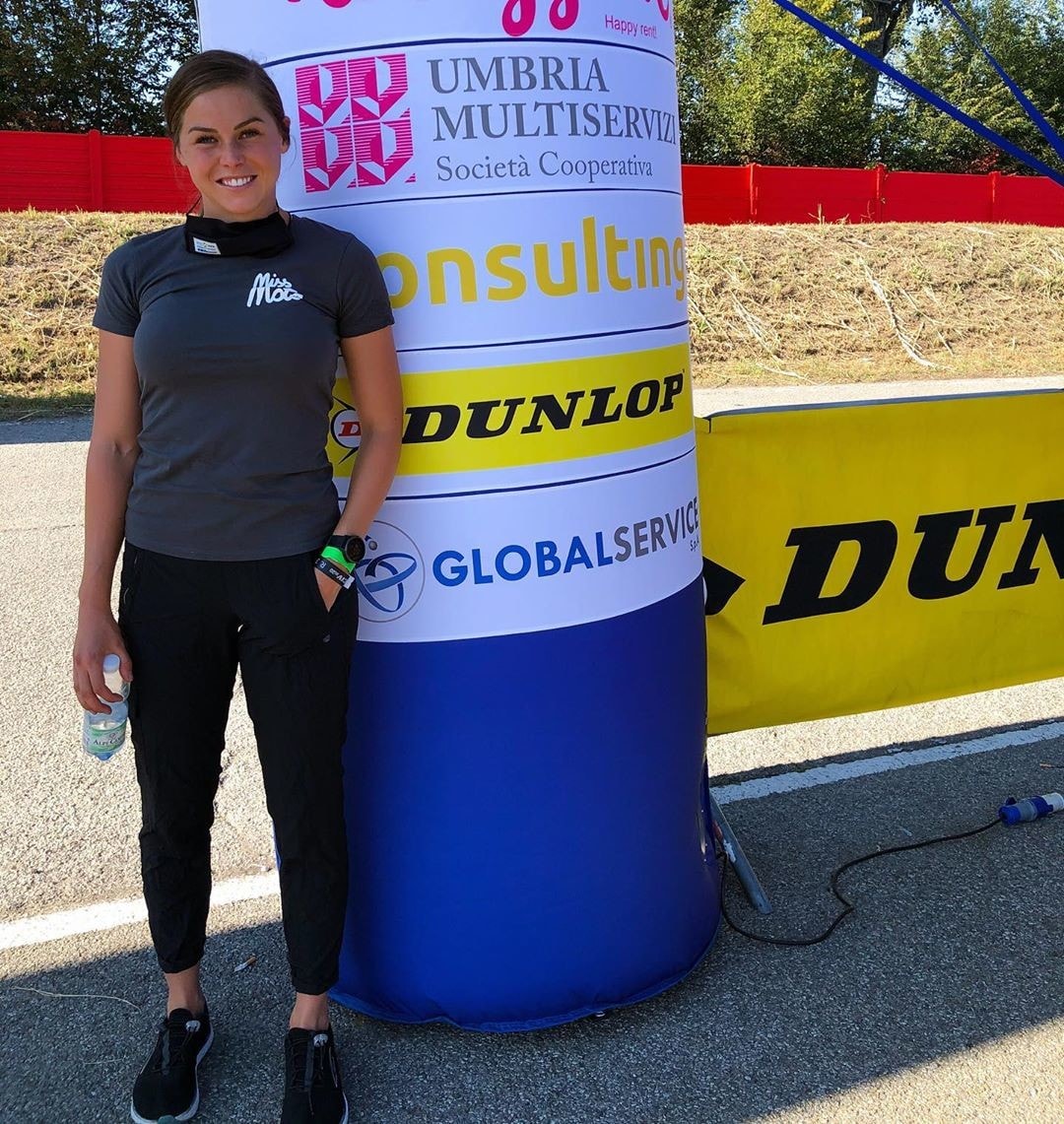 SSP300: Sharni Pinfold la bella australiana wildcard a Magny-Cours - FOTO