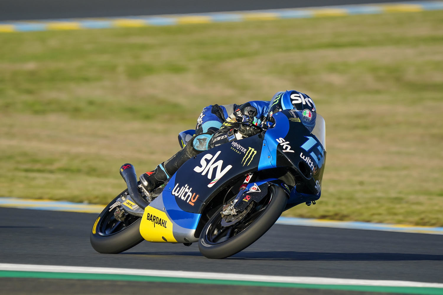 Moto3 Francia, trionfo per Vietti: “All’arrivo ho urlato come un matto”