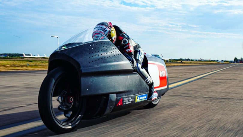 Max Biaggi punta a 12 record mondiali con la Voxan - VIDEO