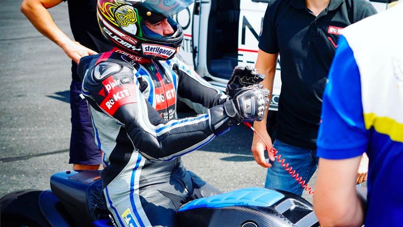 "Max Biaggi punta a 12 record mondiali con la Voxan" - FOTO