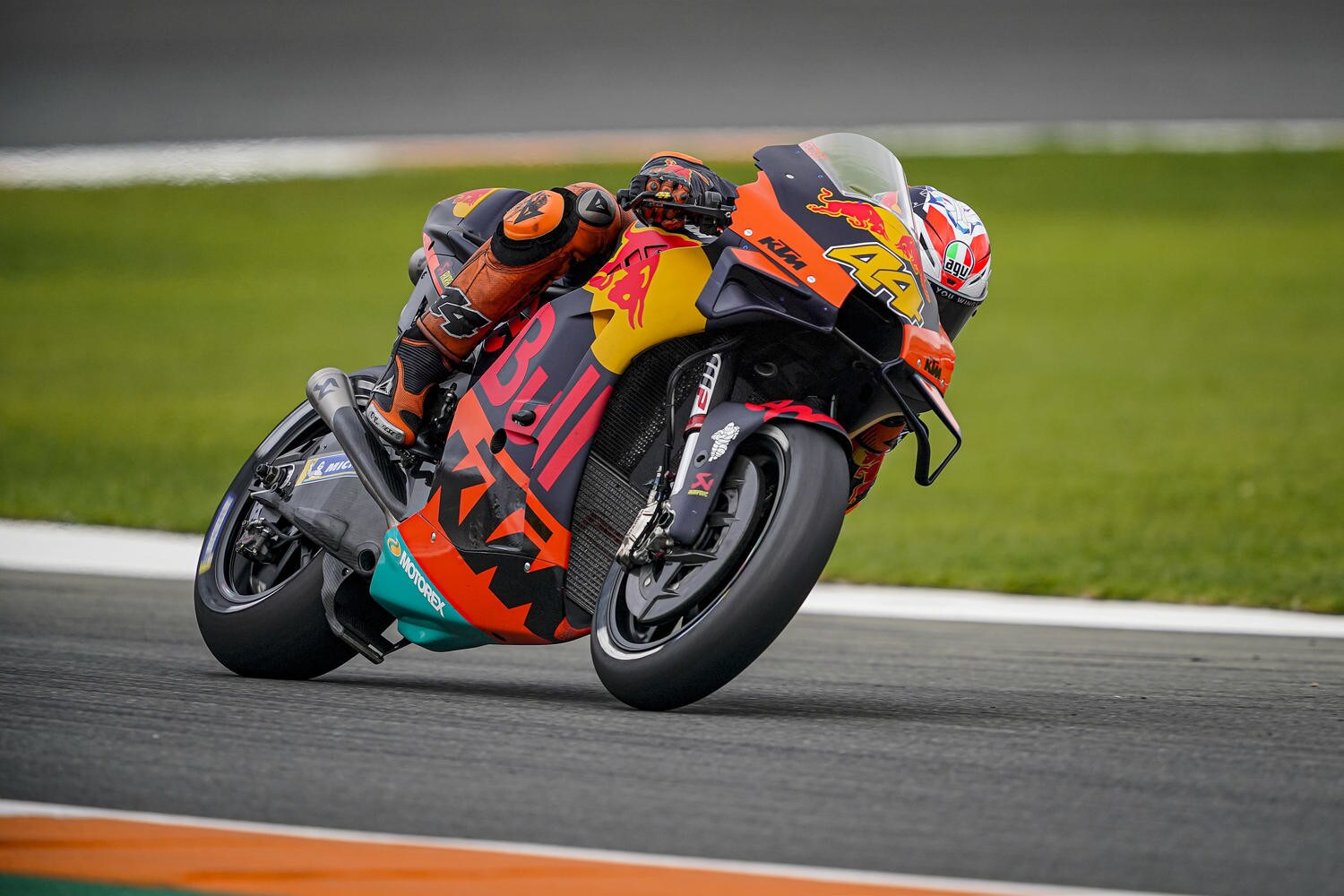 MotoGP, GP Europa: Pol Espargaro batte sul passo Morbidelli e Miller