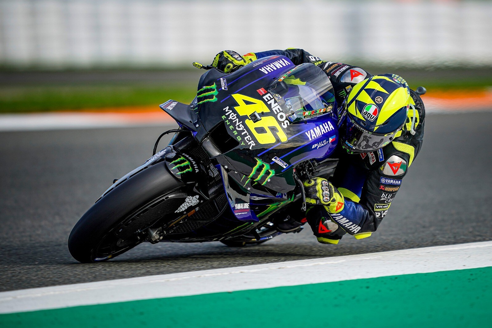 MotoGP: Valentino Rossi negativo, correrà a Valencia
