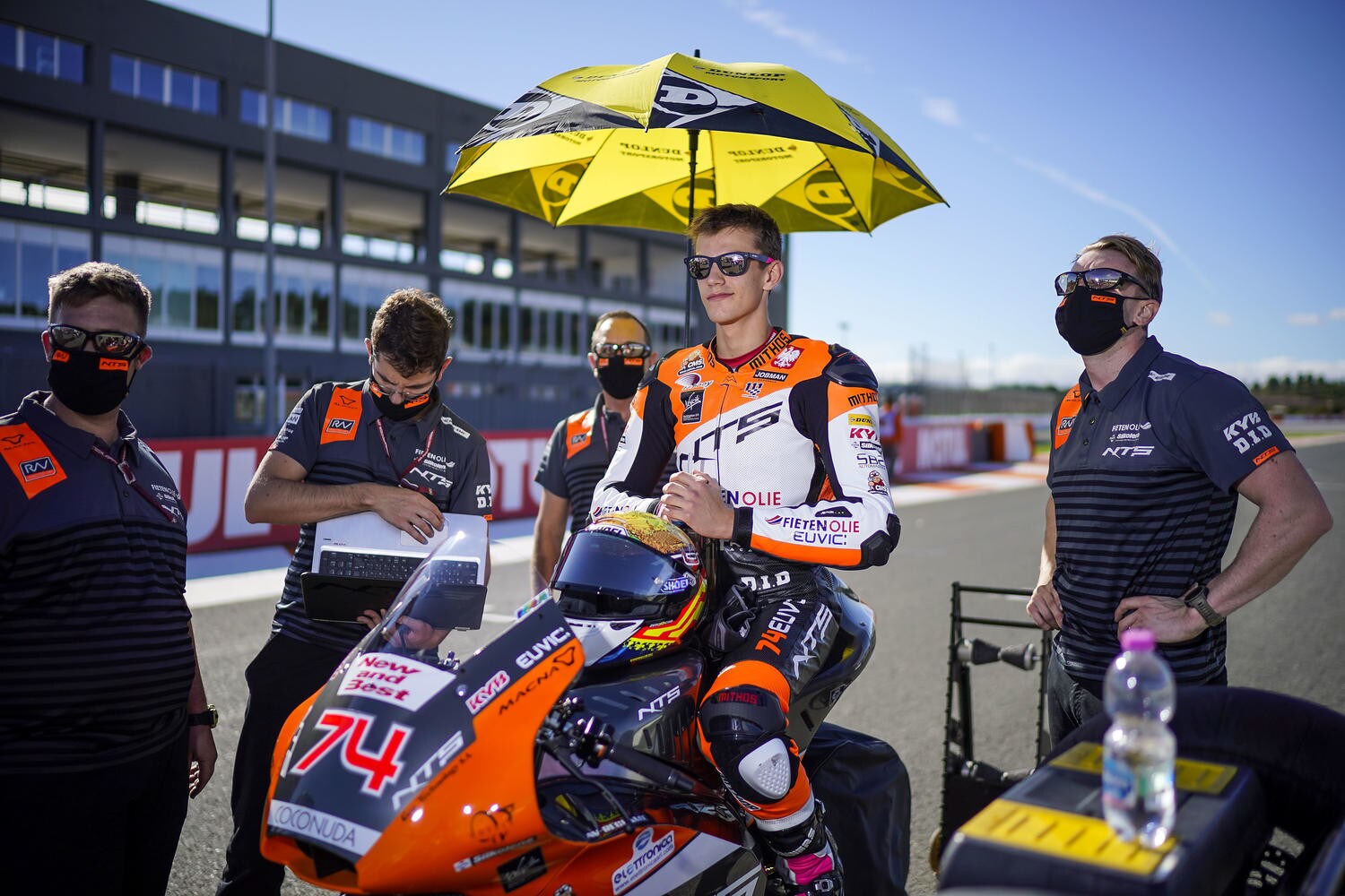 Moto2, GP Portogallo: Biesiekirski sarà sostituito da Aegerter