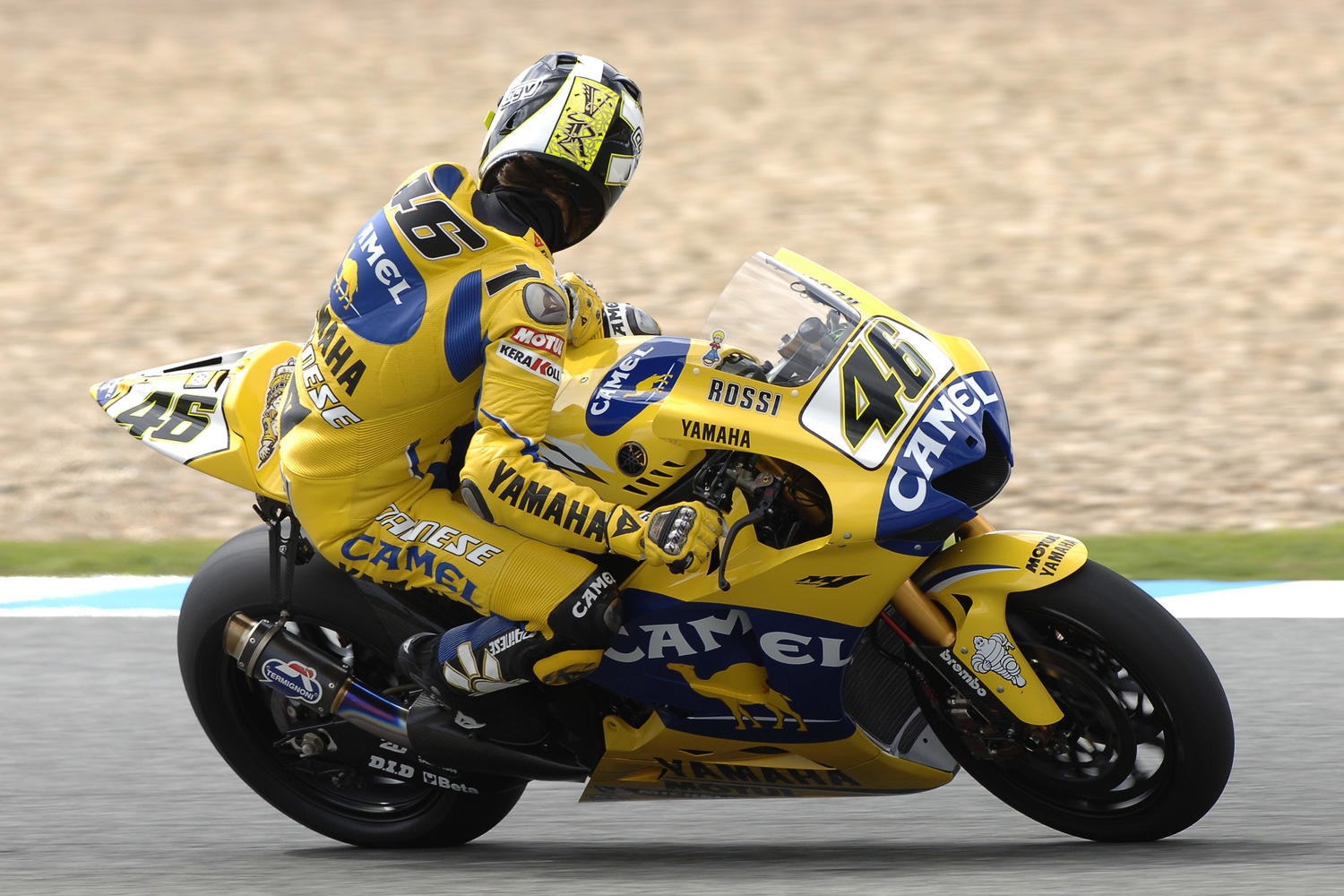 MotoGP, Rossi e il team Factory Yamaha: un amore lungo 15 anni - FOTO