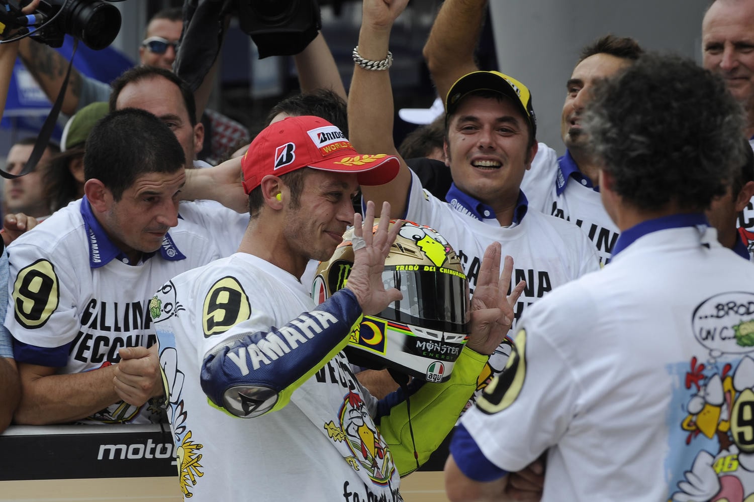 MotoGP, Rossi e il team Factory Yamaha: un amore lungo 15 anni - FOTO