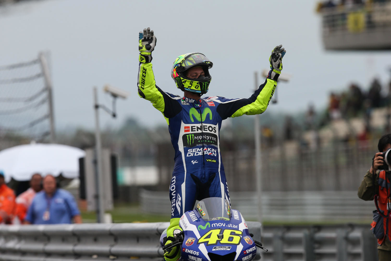MotoGP, Rossi e il team Factory Yamaha: un amore lungo 15 anni - FOTO