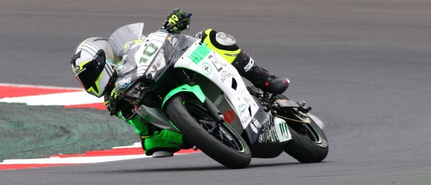 Promesse italiane: Davide Conte e la scommessa Dunlop nel CIV