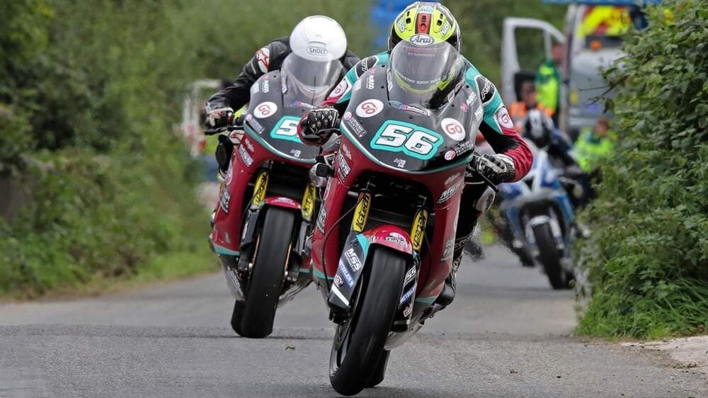 Road Races: Adam McLean e Darryl Tweed firmano con McAdoo Kawasaki
