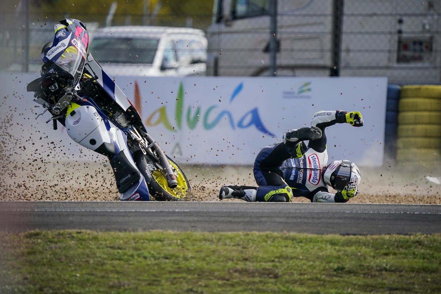 MotoGP: le cadute e gli incidenti più spettacolari del 2020 - FOTO
