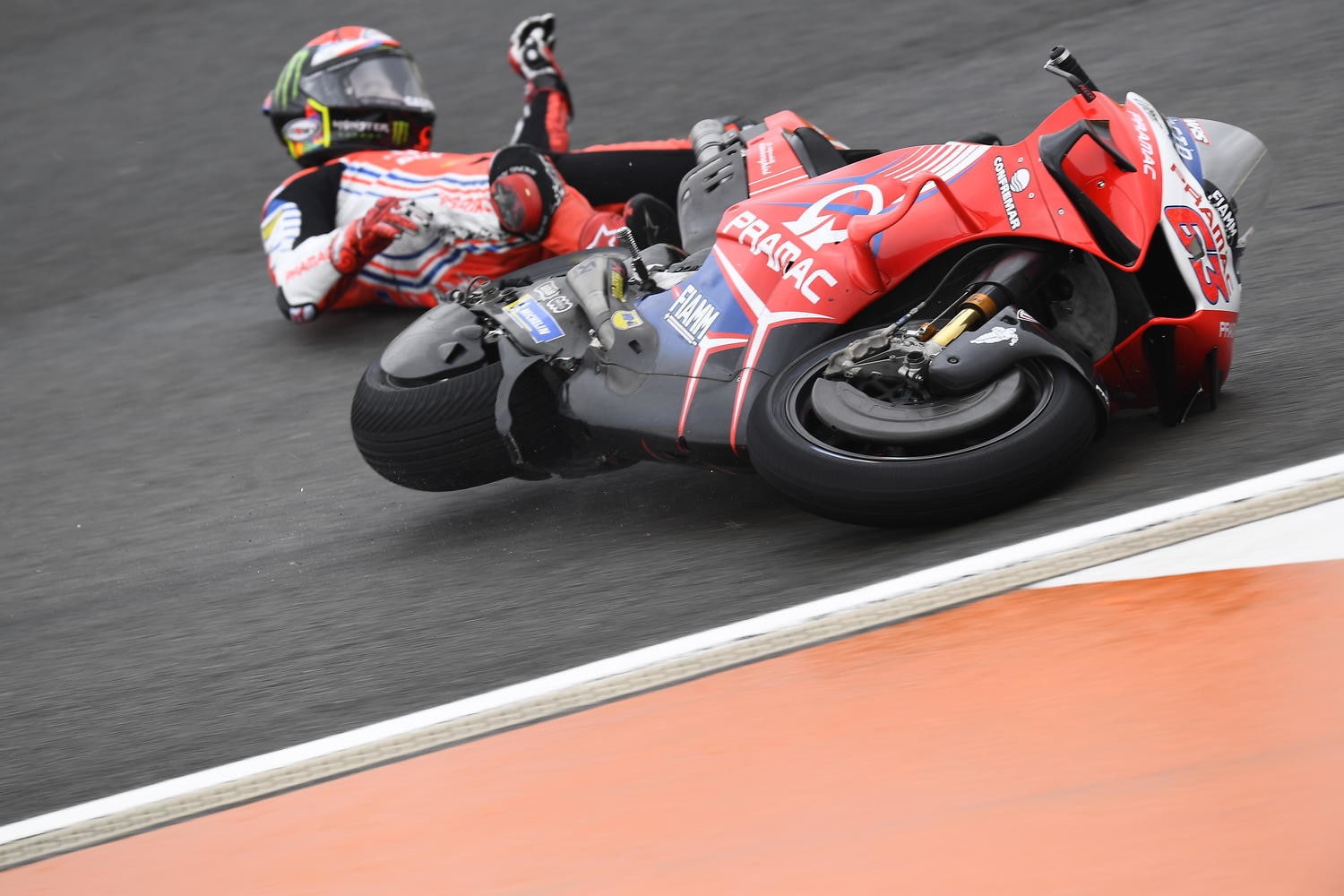 MotoGP: le cadute e gli incidenti più spettacolari del 2020 - FOTO