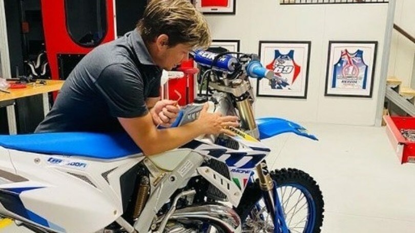 Casey Stoner and his love for the TM and flat track