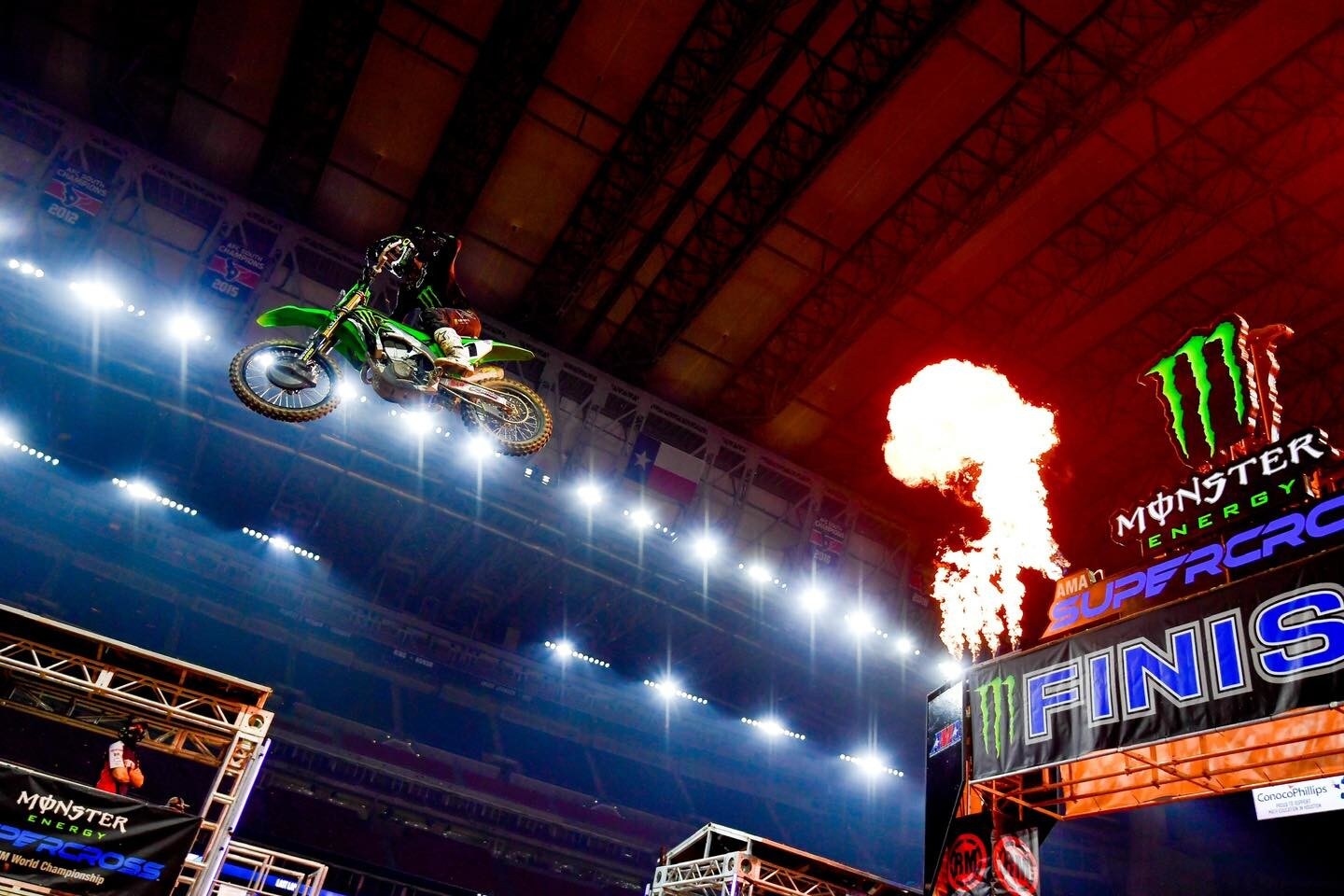 AMA Supercross, Houston 2: Eli Tomac torna a vincere