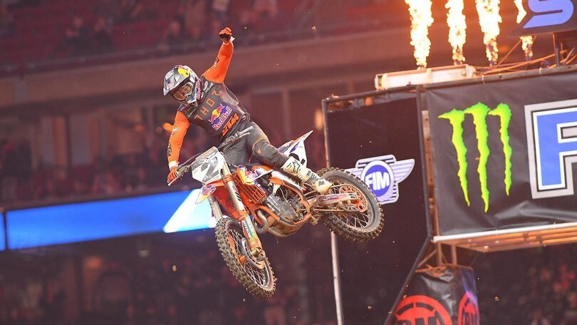 AMA Supercross, Houston 3: Cooper Webb batte Roczen