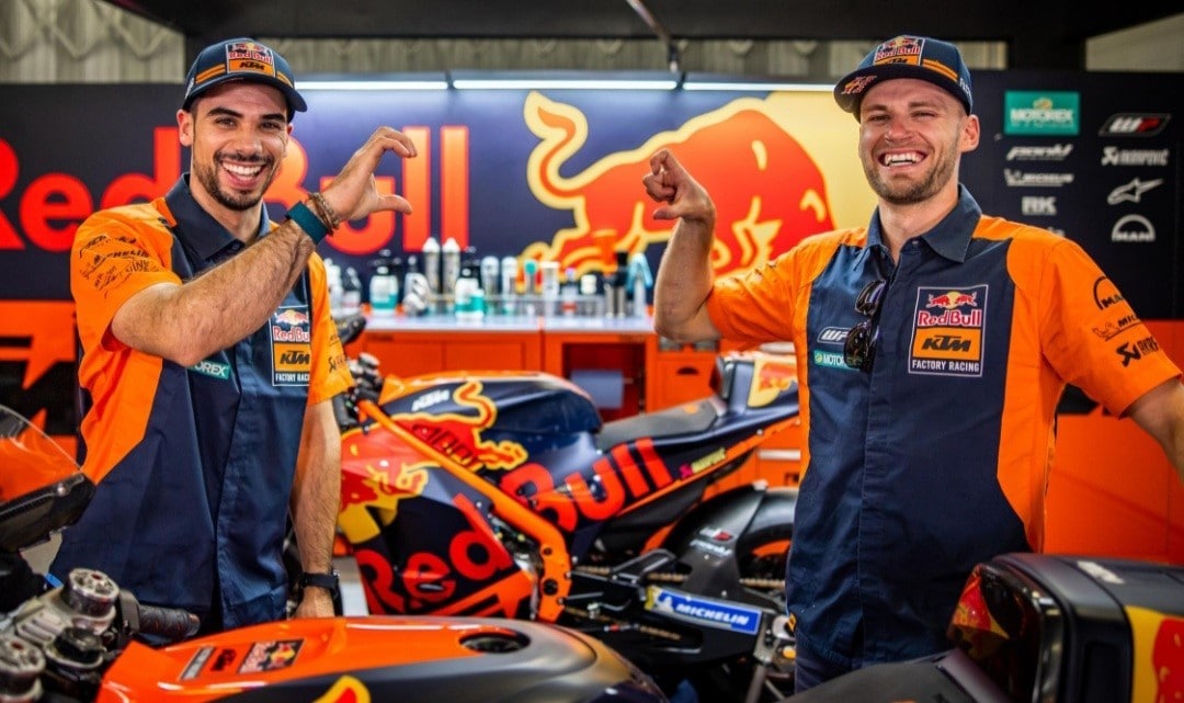 KTM, scatti orange per il nuovo duo Binder - Oliveira