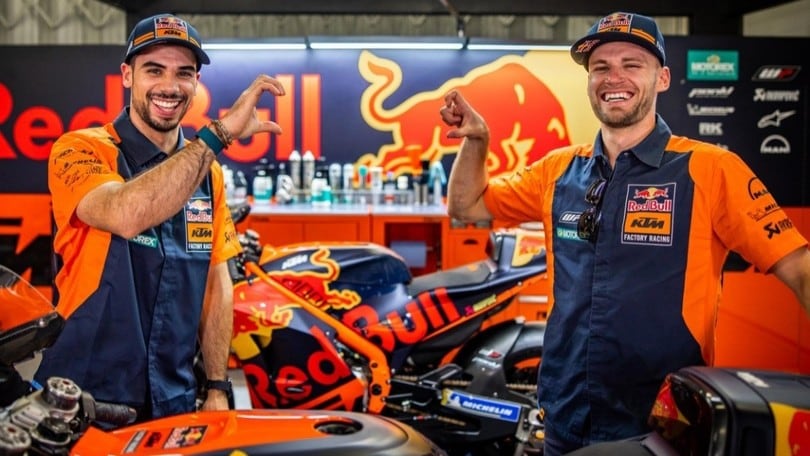 KTM, scatti orange per il nuovo duo Binder - Oliveira