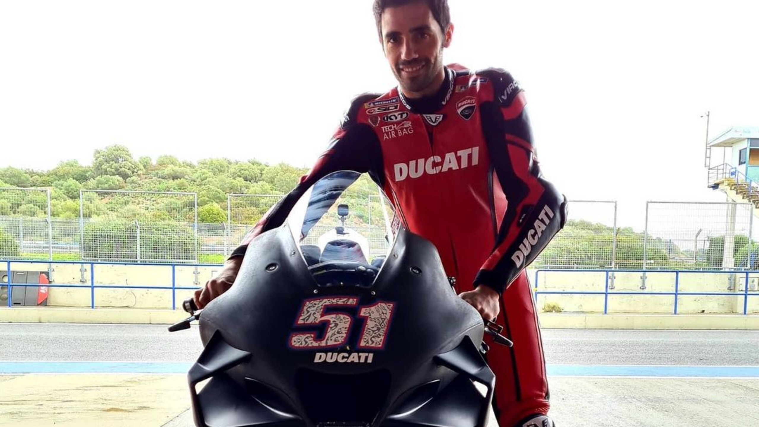 Test Jerez: l'infaticabile Pirro in pista nonostante la pioggia