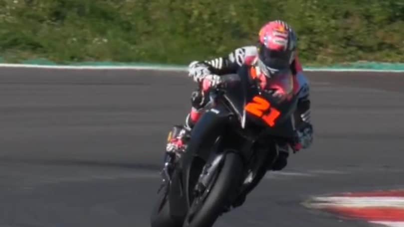Vallelunga: Di Giannantonio in pista con una Yamaha R1