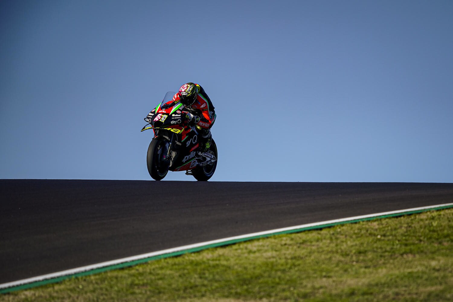 MotoGP, Test Jerez: Aleix Espargarò davanti a tutti nel Day 2
