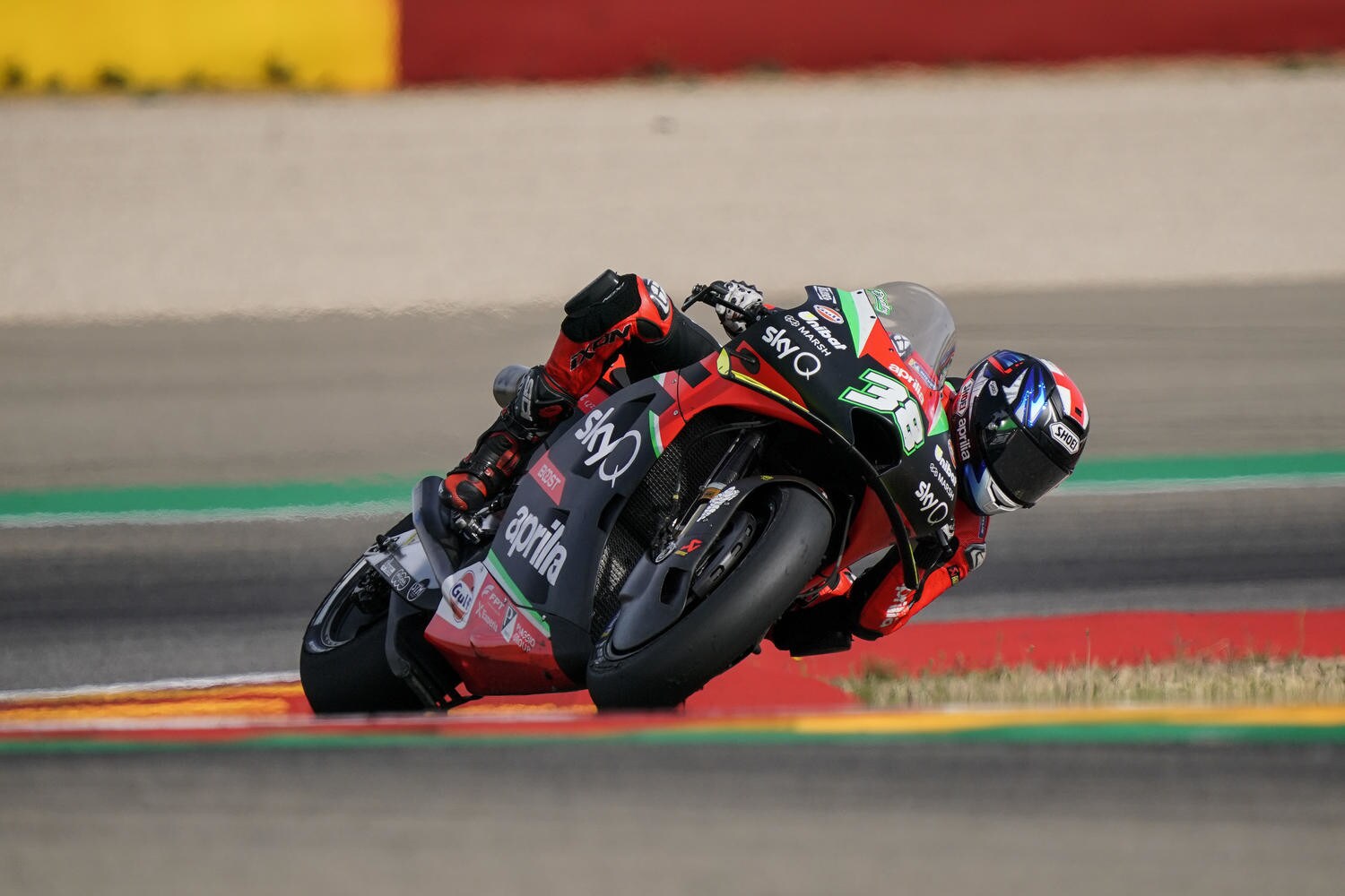 Bradley Smith nell’ESBK, in attesa della decisione di Aprilia